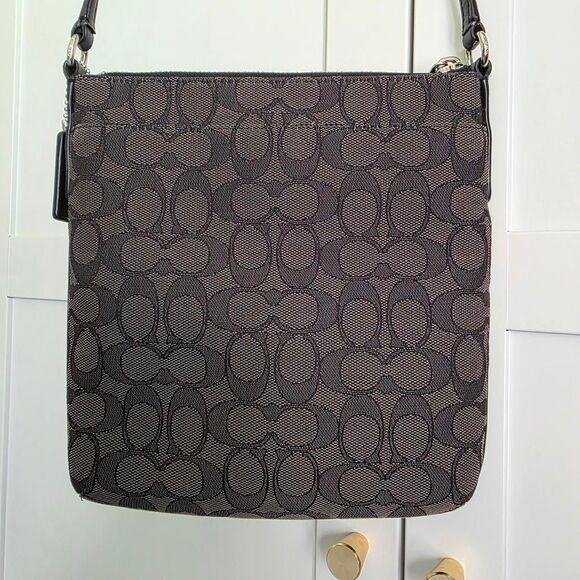 Coach Women's Bag - Picture 3 of 7